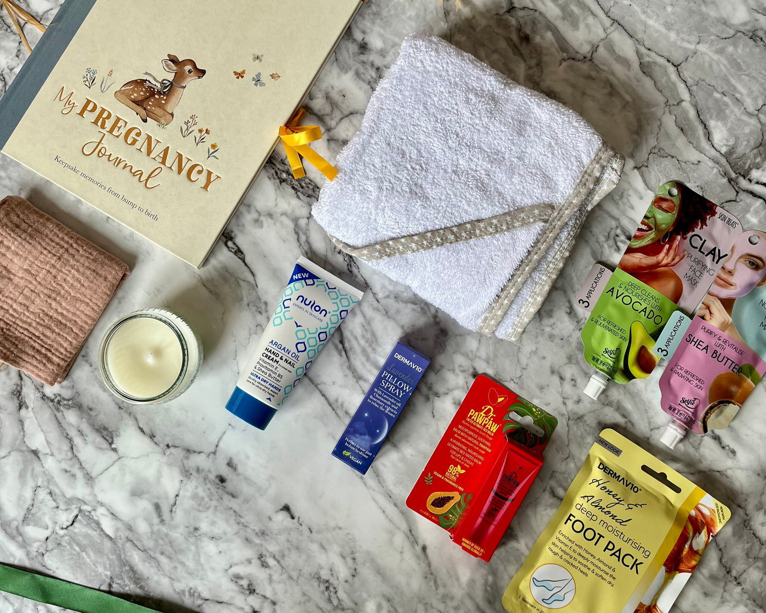The Mum-to-Be Journal & Pamper Pregnancy Bundle (11 Treats)