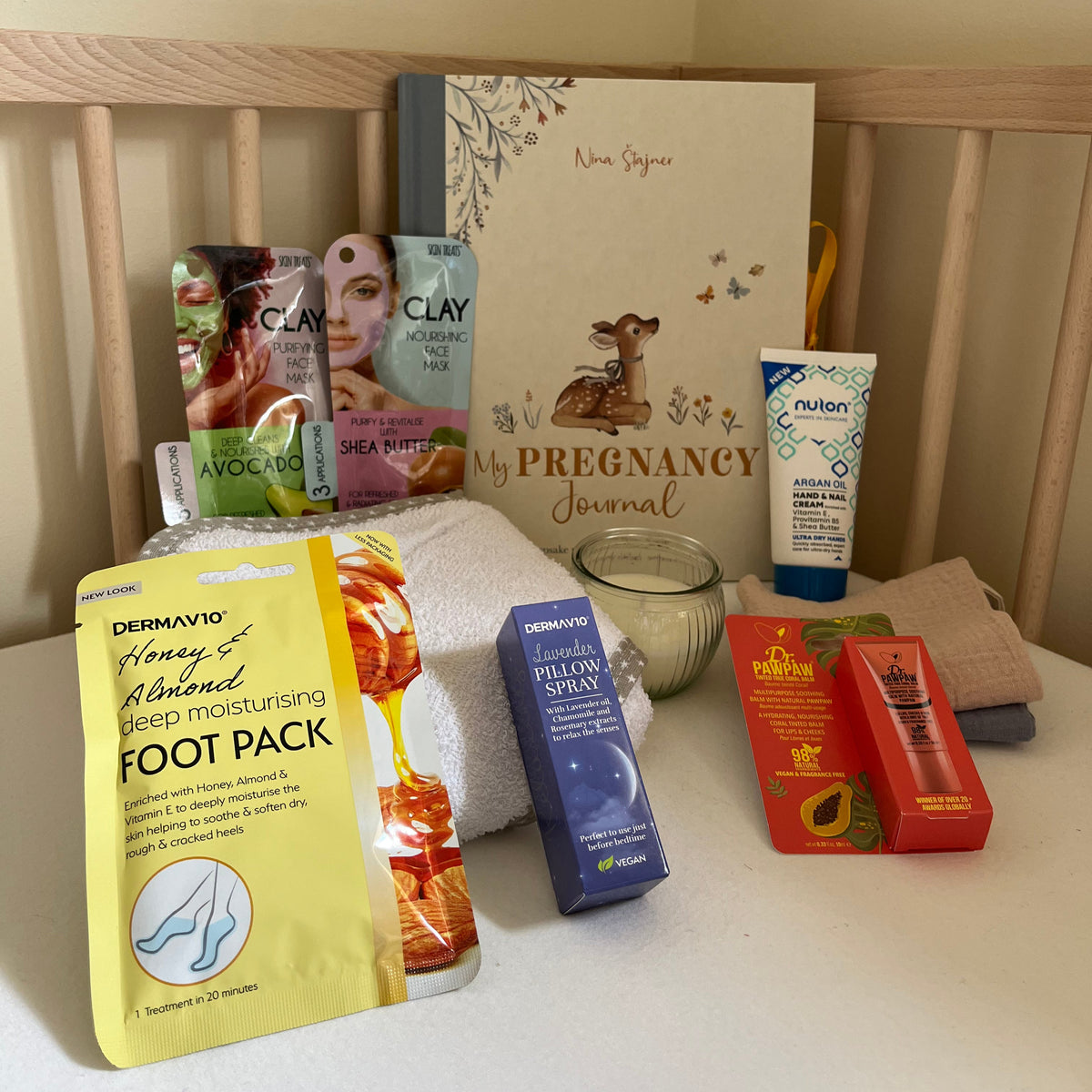 The Mum-to-Be Journal & Pamper Pregnancy Bundle (11 Treats)