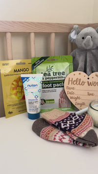 The Hello World Mum & Baby Pregnancy Bundle (11 Treats)